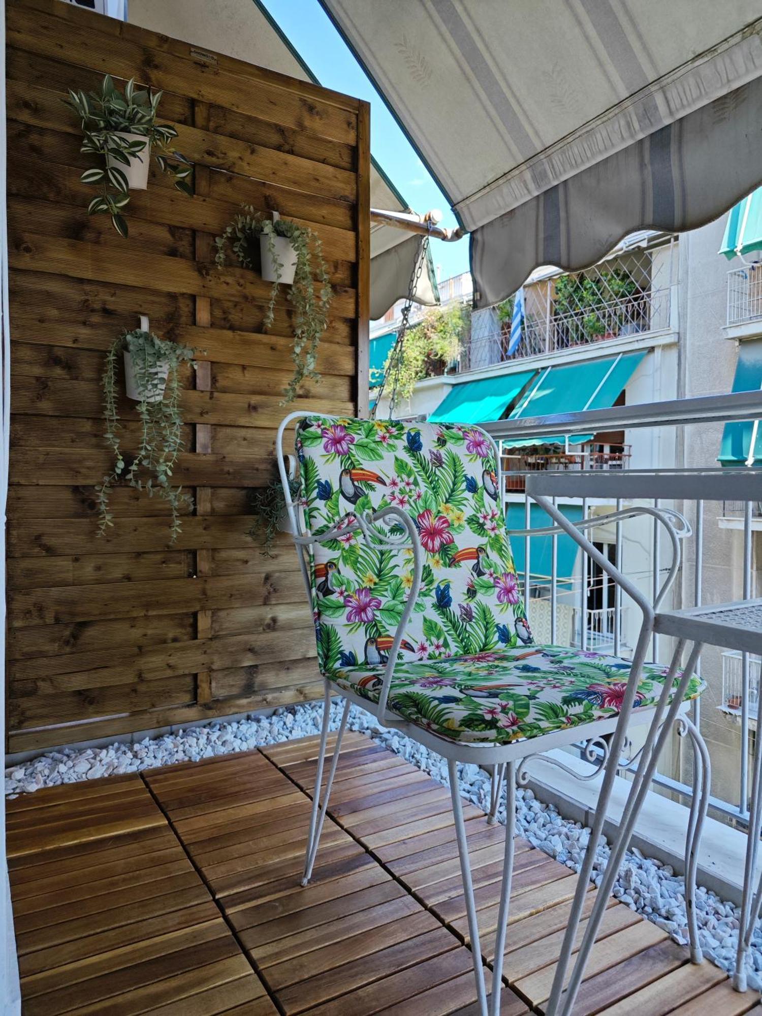 Caravin Wanderhome Acropolis, 1 Min From Acropolis Museum 아테네 외부 사진