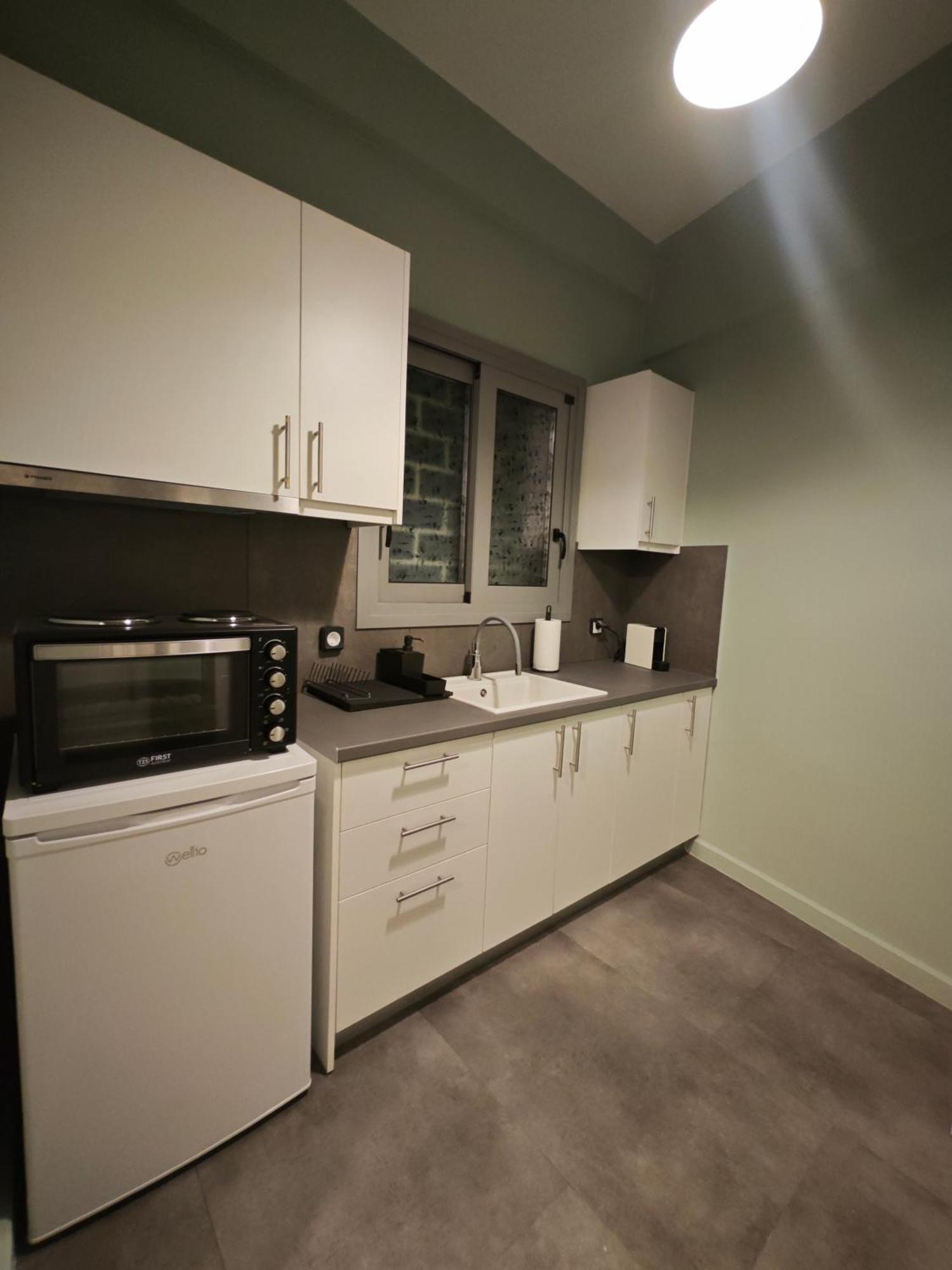 Caravin Wanderhome Acropolis, 1 Min From Acropolis Museum 아테네 외부 사진